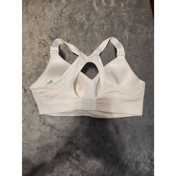 NIKE RIVAL HIGH-SUPPORT MOLDED CUP UNDERWIRE SPORTS BRA Size 36DD White - Picture 2 of 4